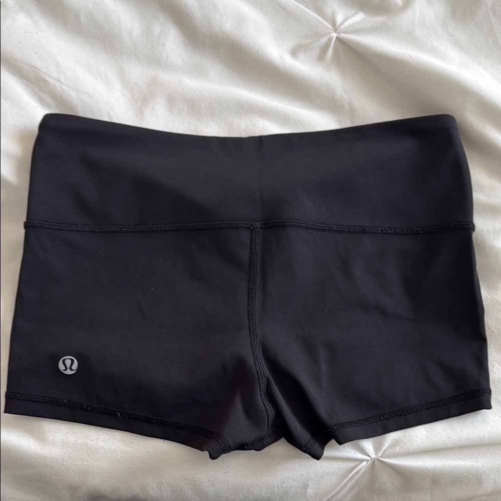 lululemon black shorts